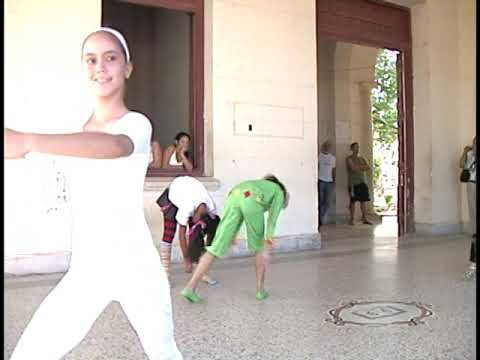 concurso coreográfico. Escuela Leonardo Luberta Noy. Isla de la Juventud. Cuba.