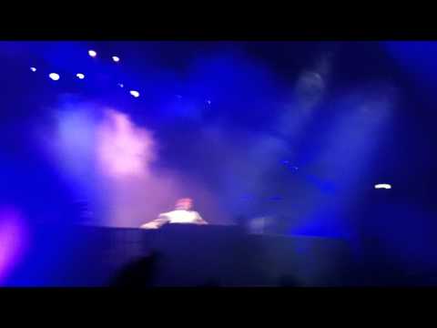 Armin Van Buuren@Palacio De Los Deportes The Fusion & Not Giving Up On Love
