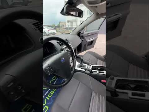 фото volvo v50 i рестайлинг 0