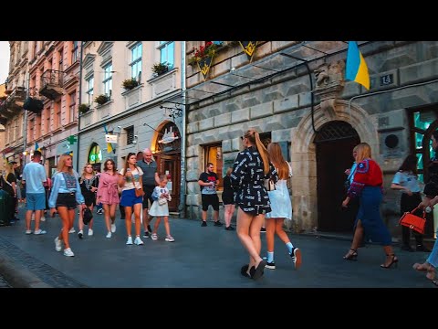 Ukraine, Lviv Walking Tour - We walk through the old part of the city/ ASMR IN THE STREET 2023