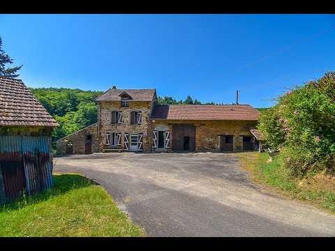 No neighbours, an old mill and 7.5 hectares (18 ½ acres)