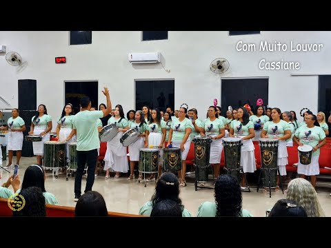 Com Muito Louvor  - Banda Filhas do Rei