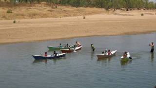 preview picture of video 'Kulkarriya Community School student built and tetsed Canoes. (Timelapse)'