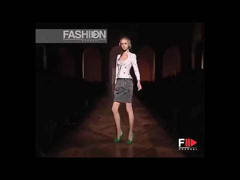 Yves Saint Laurent spring-summer 2005 OFFICIAL AND ORIGINAL VIDEO