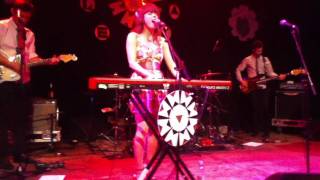 Lenka - Blinded By Love [live HD]