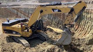 Cat 374D Hydraulic Excavator Loading Overburden On 4 Axle Trucks - Interkat SA