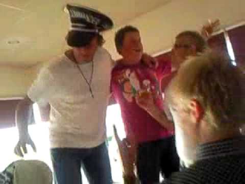 vv lekkerkerk feest in de kantine door promotie