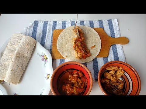 CHICKEN FAJITAS | the best easy recipe homemade...