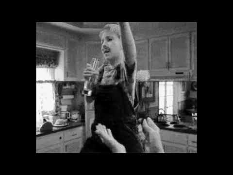 Feefeeslovehardi Music Video