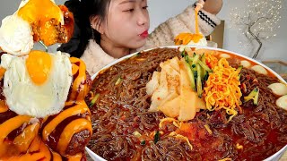 Download lagu ASMR 추워서 정신줄놨나봐요😂 이냉치냉 물비빔냉면 소스범벅 떡갈비 리얼먹방 :) Naengmyeon tteok-galbi MUKBANG mp3
