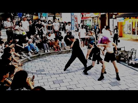 SUNDAY. 6AES CREW. FROM TURKEY. BEAUTIFUL FASCINATING FIRST HONGDAE BUSKING.