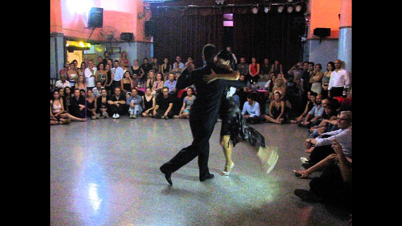 JAVIER RODRIGUEZ y MOIRA CASTELLANO en Viva La Pepa Milonga (2/4)