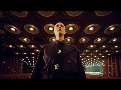 JieDa Spring/Summer 2022 | Milan Fashion Week Men's | VRAI Magazine