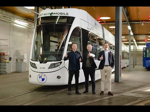 Die offizielle Übergabe des Abt-Trams bei den Basler Verkehrsbetrieben.