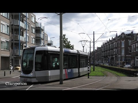RET Trams Lijn 2 naar CS en Charlois bij Dorpsweg Rotterdam