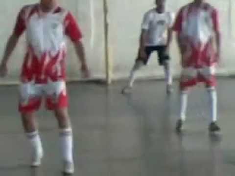 Esmeraldinha....mp4 golaço do fabinho, e felipe tomou uma toca.
