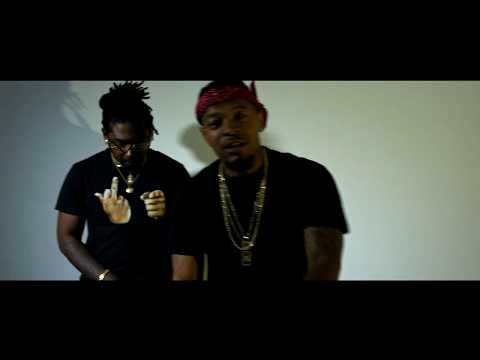 Smacky my niggas on it