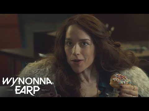 afbeelding WYNONNA EARP | The Cast . . . As Doughnuts | SYFY