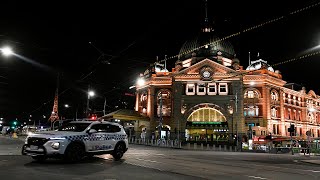 video: Australian city shuts non-vital businesses to curb coronavirus spread