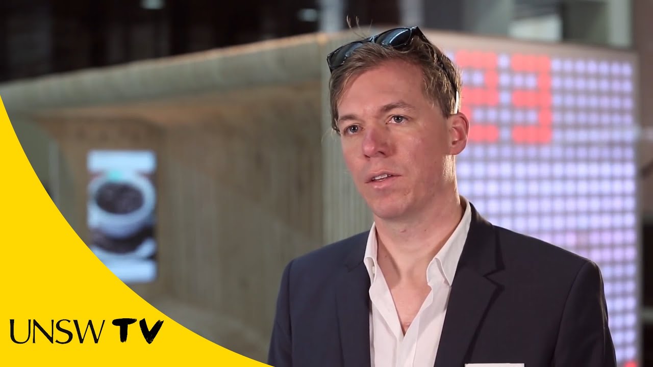 INTERCHANGING - Bus stop of the future