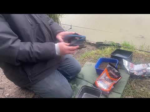 Preparing 2mm stiki pellets for the method feeder