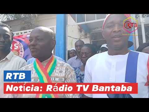 José Mário Vaz meets with Fernando Dias to analyze the political situation and they speak to the ...