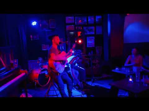 Spring Street Social - Dom Diaz