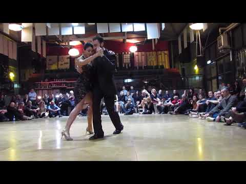  Gianpiero Galdi  and  Lorena Tarantino  are  dancing  to  the  milonga  "  El latigo  "  by  Juan D'Arienzo  in  2019