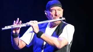 Jethro Tull&#39;s Ian Anderson: Bach Prelude in C Major
