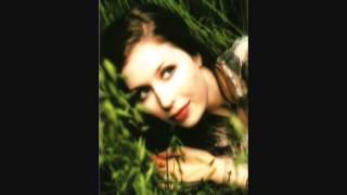 Hayley Westenra - She Moves Through The Fair (Pipes Version) (SpinnerX Remix)