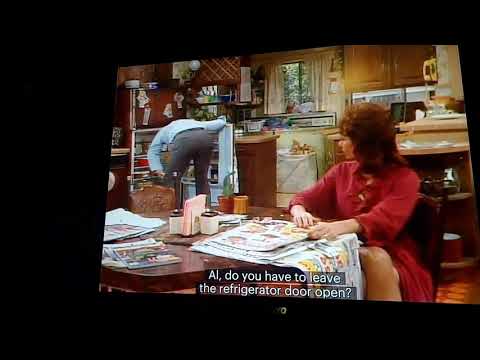 Al Bundy showed his butt again! 😂😹😂😹