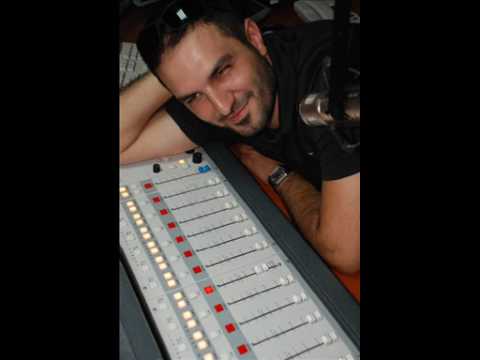 Dj Şekeroglan programına katılan dinleyicinin annesinin programı kopardığı an !