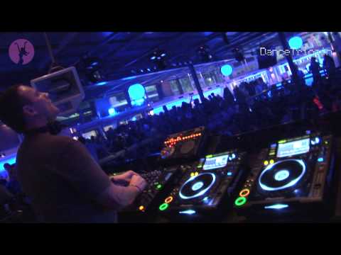 Hardwell - Twilight Zone [played by Mark Knight]