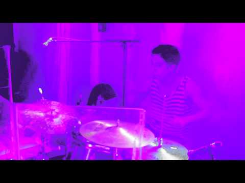 Pale Spectres - Helen of Troy (Live)