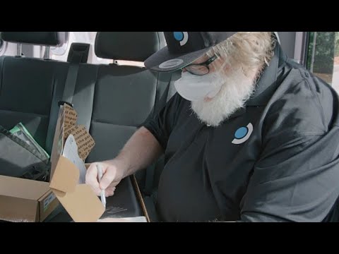 Valve Steam Deck - "Hand Delivered By Gabe Newell" Trailer