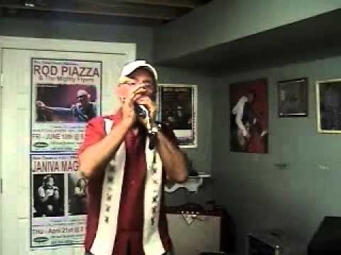 RCA-BULLET HARP MIC.wmv