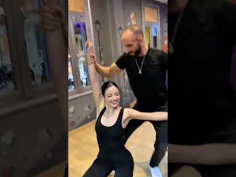 El Barrio Latin Party🥳✅Free Entrance&Lessons *All Levels-No experience required*