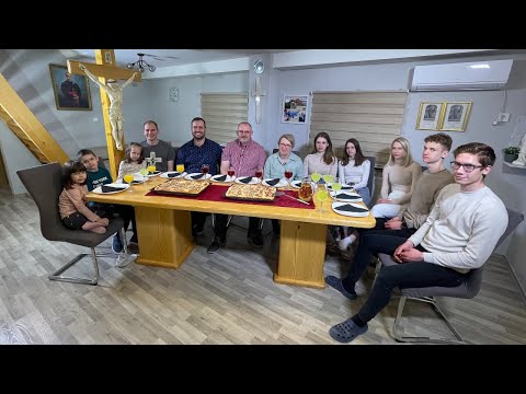 Blagoslovljen tek - Domaća pizza i cheesecake 11-ero člane obitelji Valec