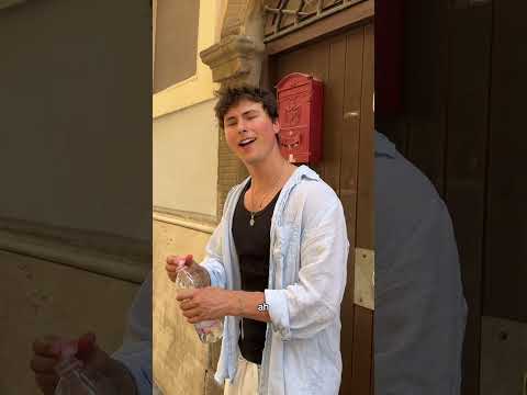 How to tell someone is American in Europe