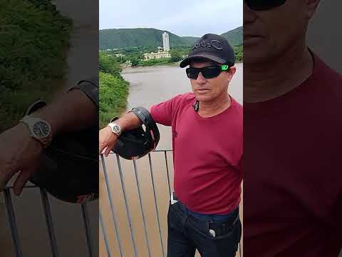Éu conversando com meus amigos internautas na ponte de Aragarças Goiás 
