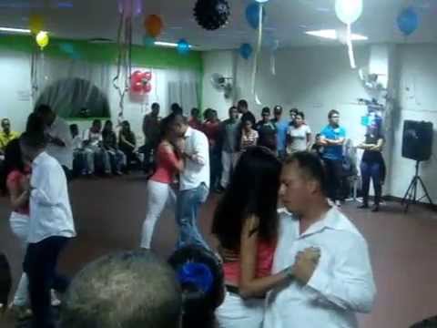 Exhibición de Kizomba | #yoysalseros