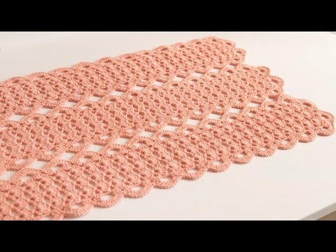 Crocheted Table Runner by Marcelo Nunes - Mulher.com Program