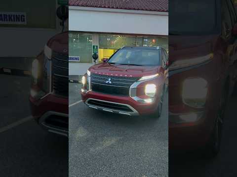 Check out the Dynamic Shield Illumination on the 2024 #mitsubishi #outlander SEL Premium
