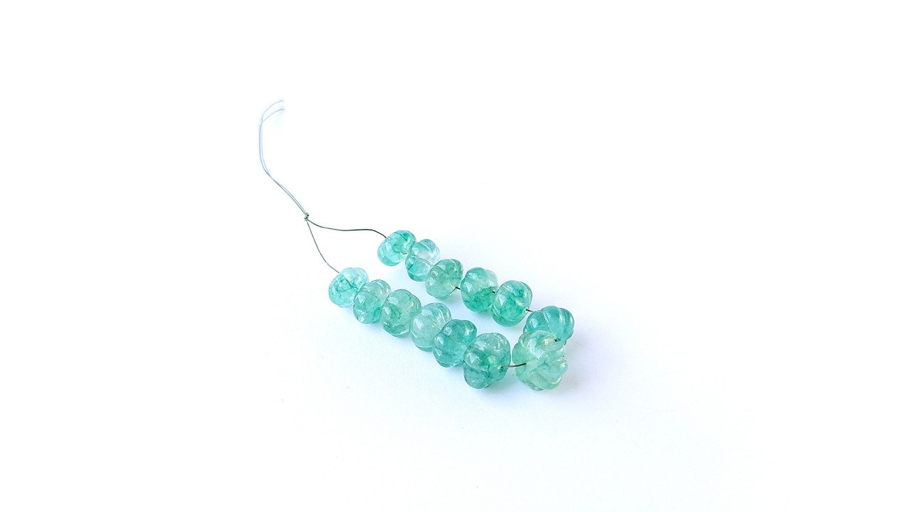 Beryl | Pumpkin Cut | 9-11.4mm Bead Size | 13 Pieces | 61 Carats video
