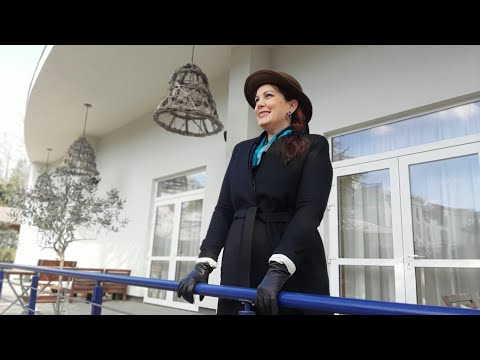 Vitrina e librit/ Dielli më perëndon në Lindje- Eralda Baze