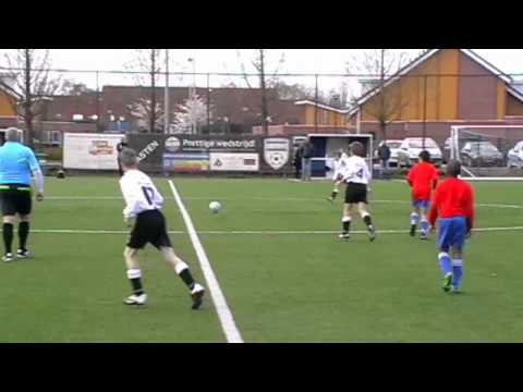 Tweede Helft Unicum D1 - Berkum D1 dd  07-04-2012