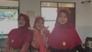 Download lagu Behind The Scene mp3