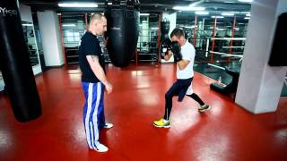 Работа на боксерском тяжелом мешке для начинающих - Видео онлайн