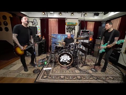 Play It Loud - MxPx