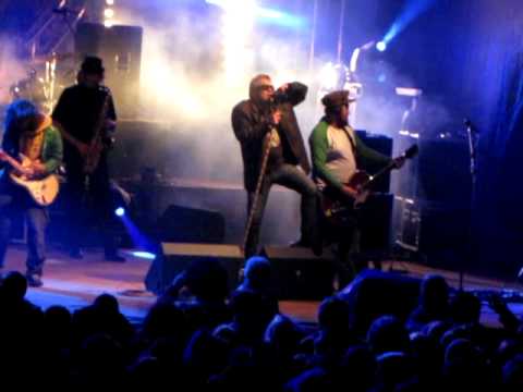 T.Love - Czarnuch - Dni Gryfina 2010 (HQ)